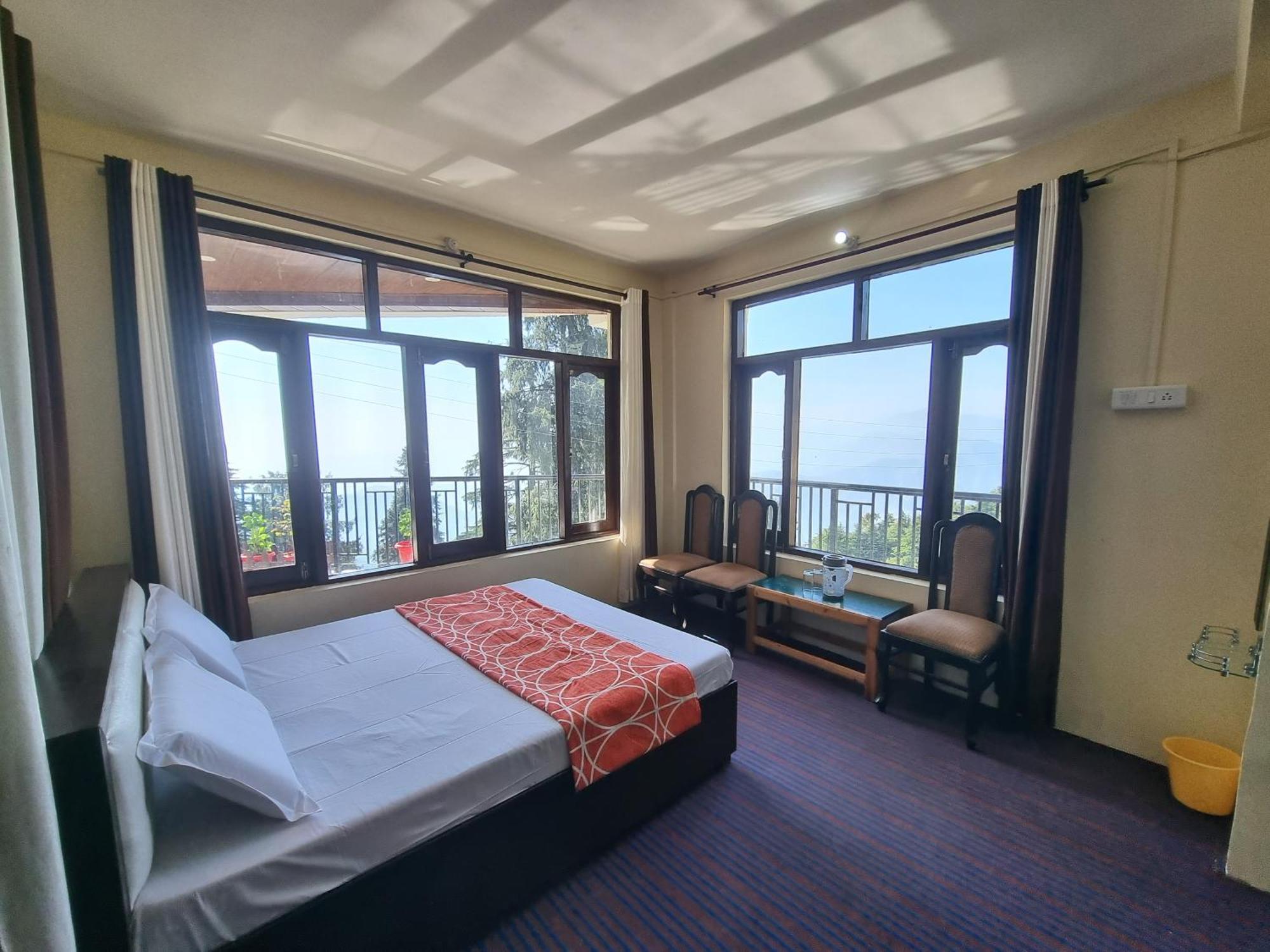 Forest Vibes Kalatop-Rooms And Restaurant Dalhousie Exterior photo