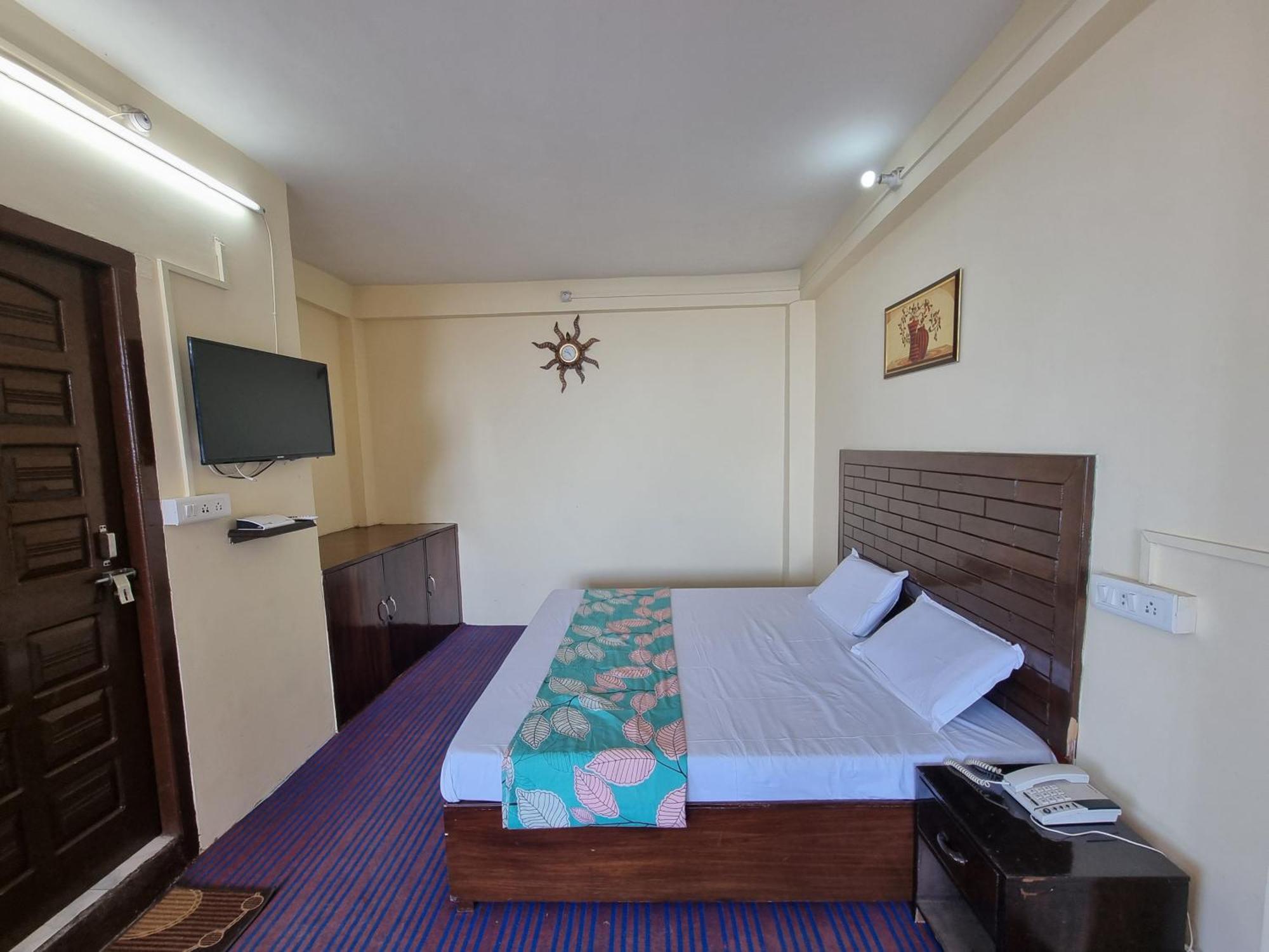 Forest Vibes Kalatop-Rooms And Restaurant Dalhousie Exterior photo